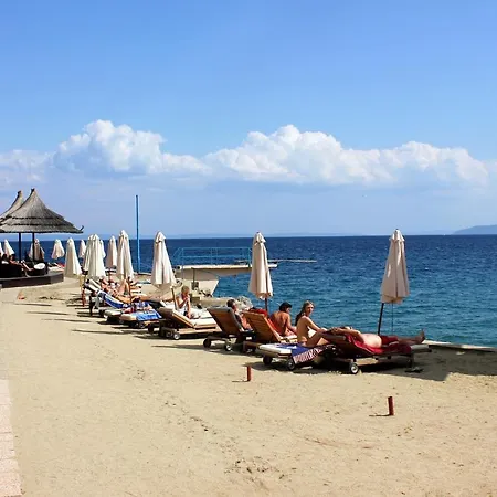 With A Parking Space - 3436 アパート *