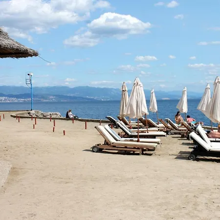 With A Parking Space - 3436 アパート *