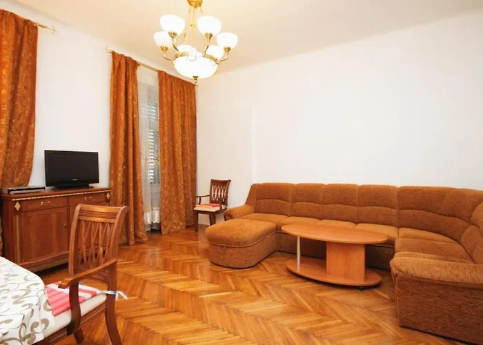 With A Parking Space - 3436 * オパティヤ