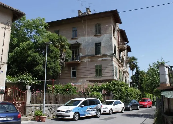 With A Parking Space - 3436 アパート