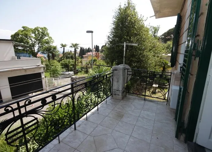 With A Parking Space - 3436 Apartmán
